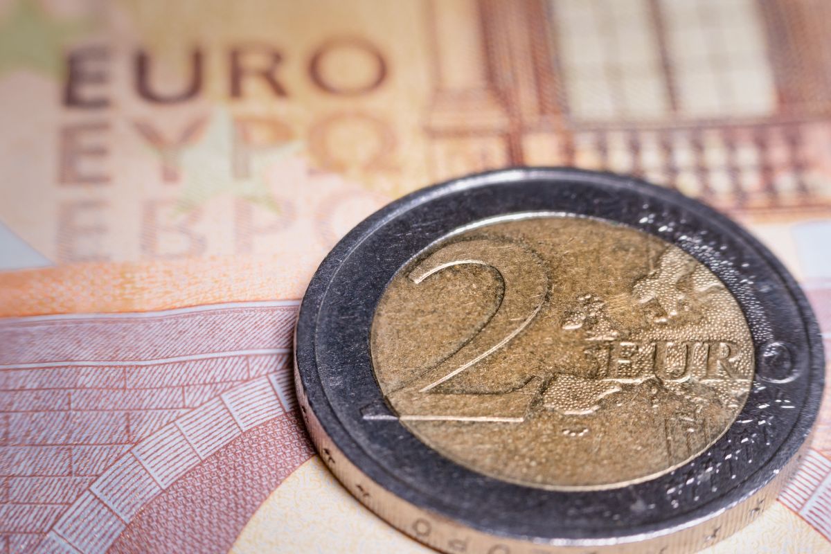 Comment savoir si votre pièce de 2 € en vaut des milliers ? Ces signes qui vous aideront à coup sur