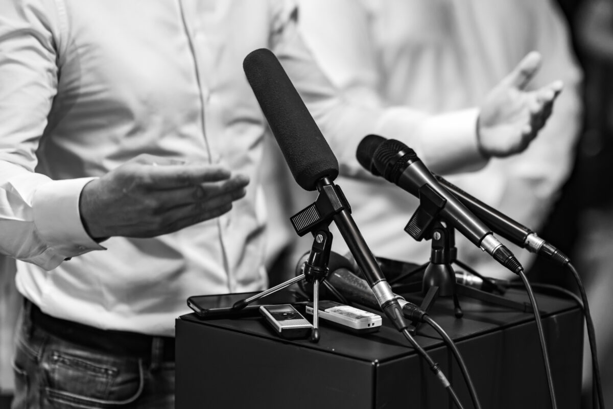 débat télévisé sur les municipales à saint denis