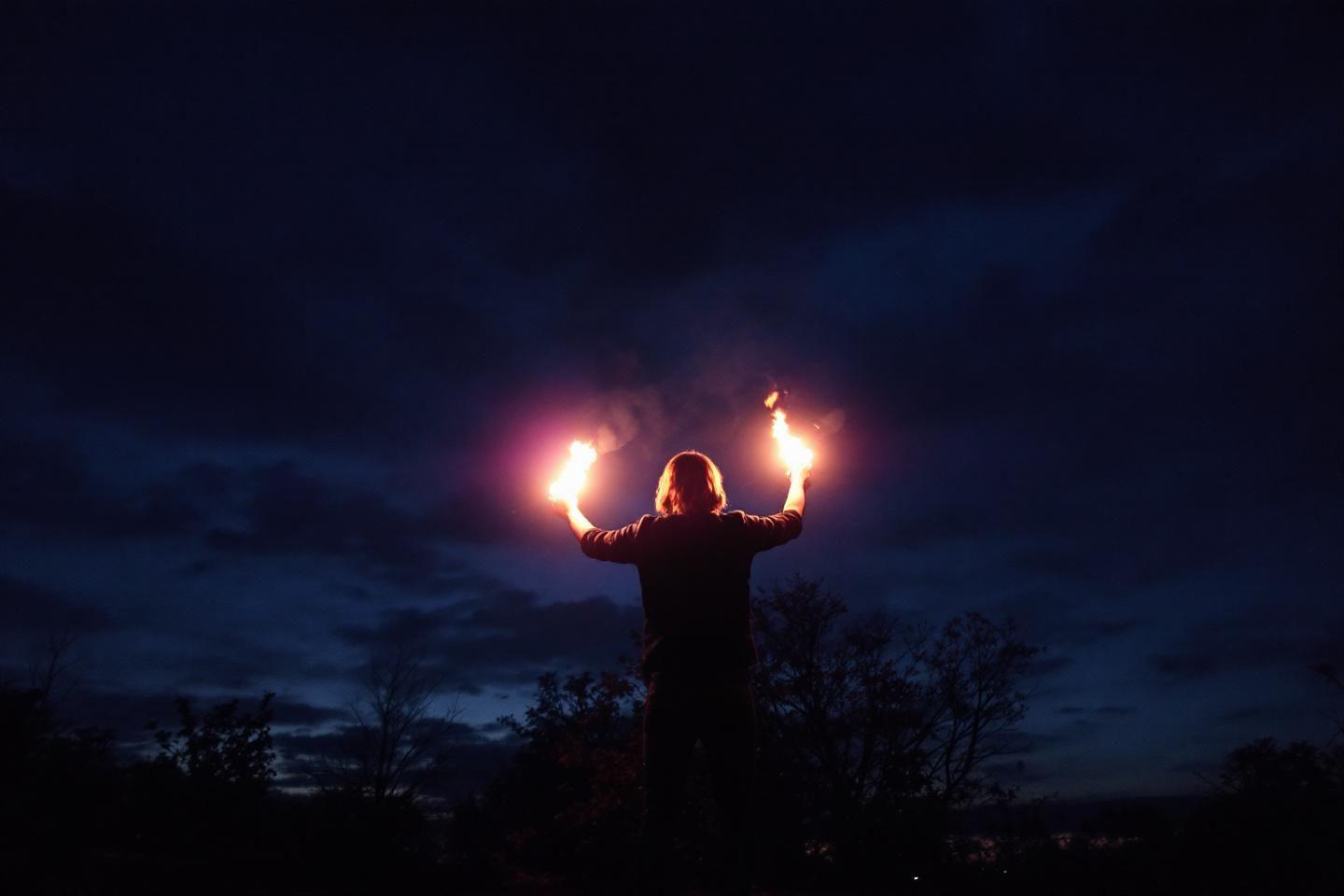 Quitter son conjoint pour sa flamme jumelle : signes et séparation